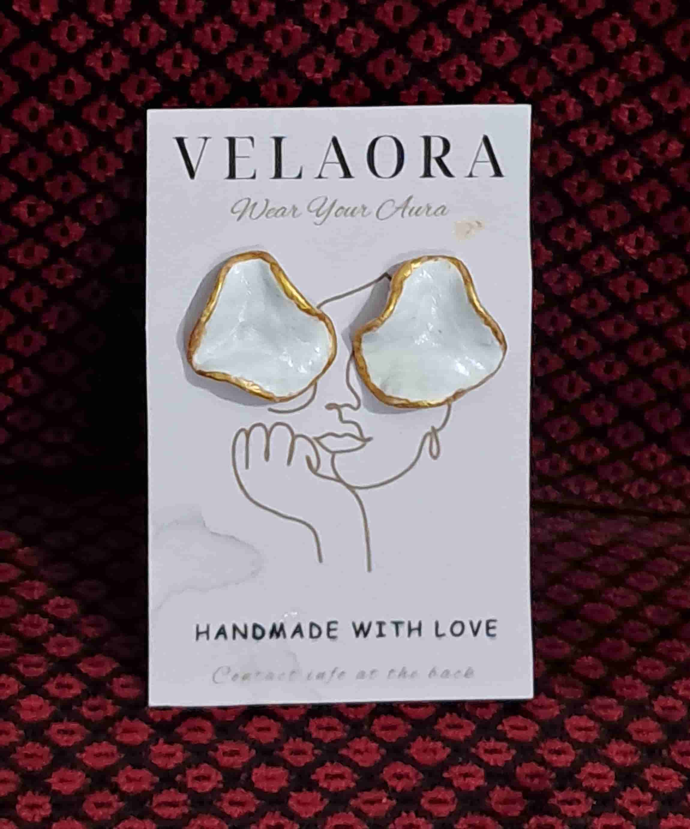 white Gold by Velaora Jewels